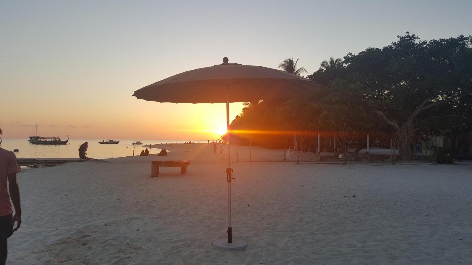 Kinan Retreat Hotell Fulidu Exteriör bild